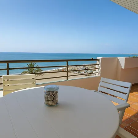 Carlota Apartment- Frontline Apartamento *