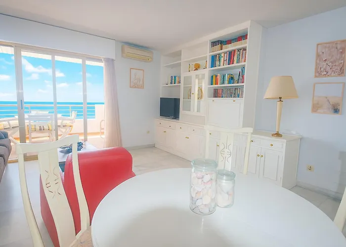 Carlota Apartment- Frontline * 埃斯特波纳