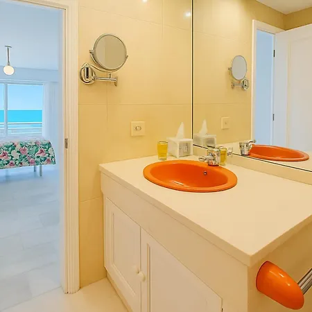 Апартаменты Carlota Apartment- Frontline Эстепона