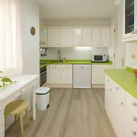 Апартаменты Carlota Apartment- Frontline