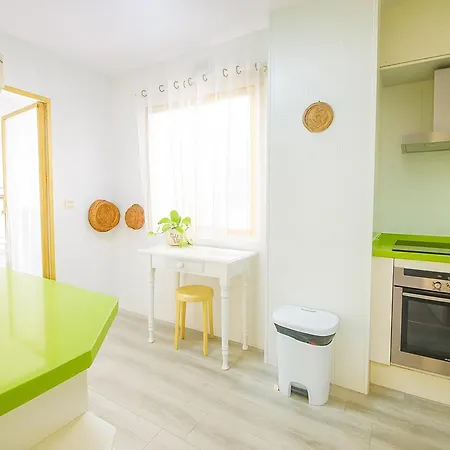 Апартаменты Carlota Apartment- Frontline