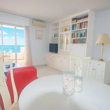 Carlota Apartment- Frontline * Эстепона
