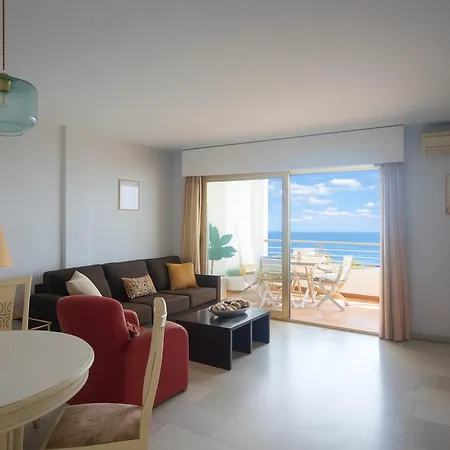 Апартаменты Carlota Apartment- Frontline