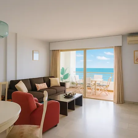 Carlota Apartment- Frontline Апартаменты